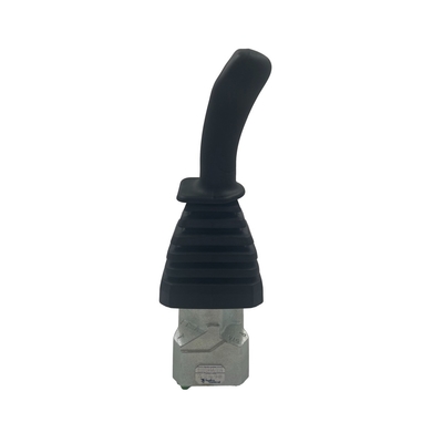 Joystick hidráulico para válvulas de controlo de direcção em carregadores de direcção de deslizamento e comando remoto de guindaste